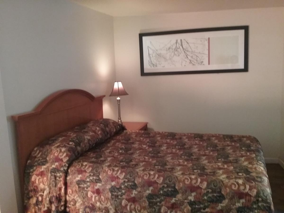 Bigfoot Motel Willow Creek Экстерьер фото